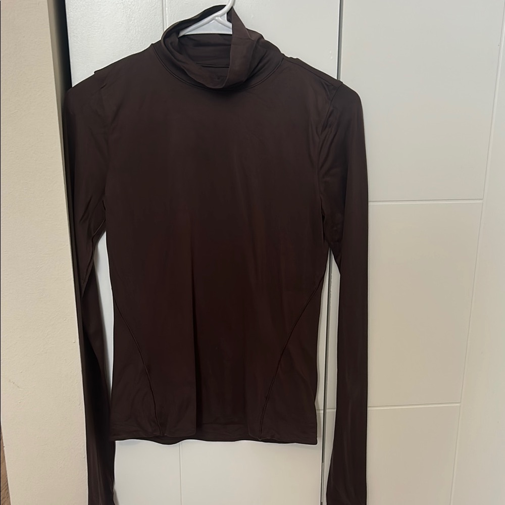 Lululemon Nulu Turtleneck